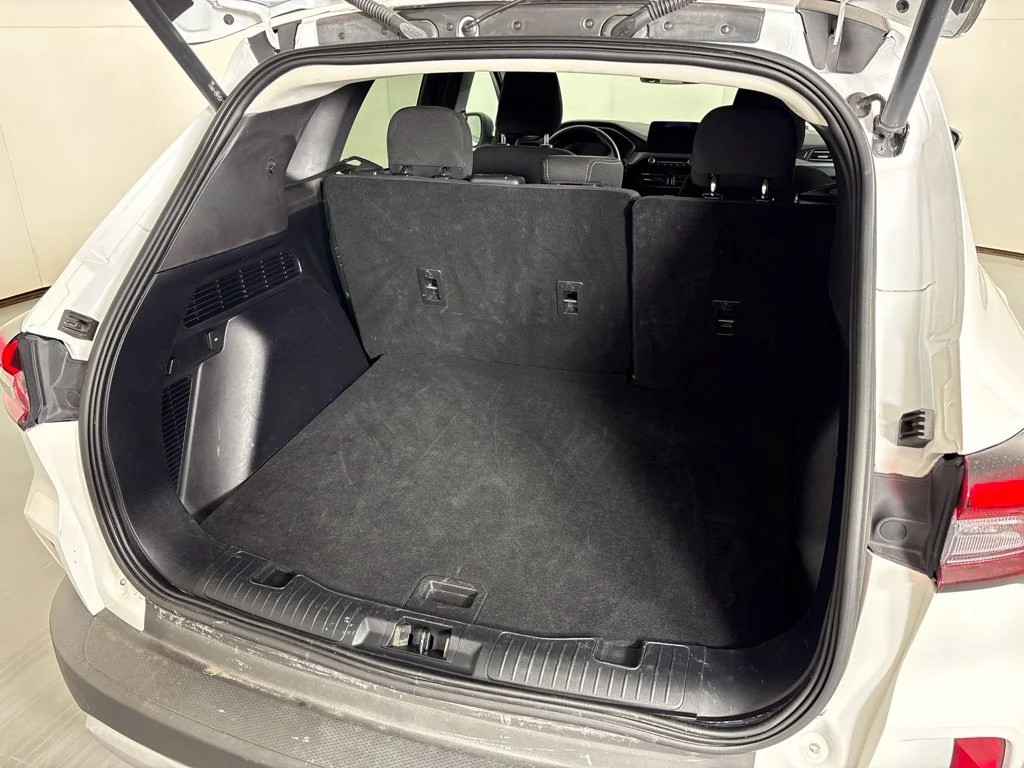 Used 2024 White Ford Active image 21
