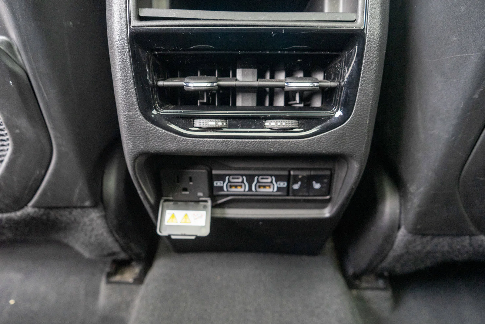 Used 2023 Diamond Black Crystal Pearlcoat Jeep 4xe image 34