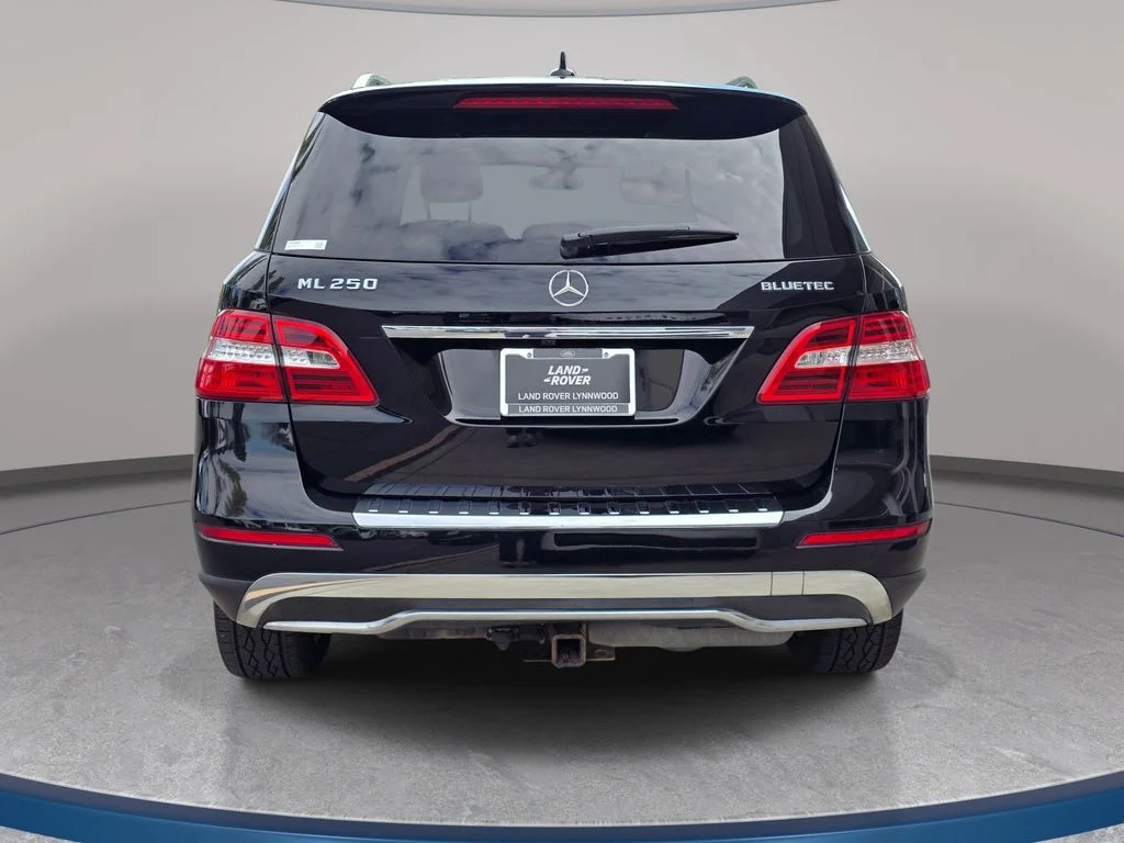 Used 2015  Mercedes-Benz ML 250 image 7