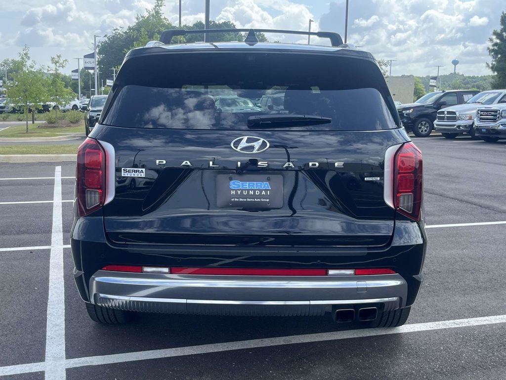 Used 2024 Black Hyundai Calligraphy image 4