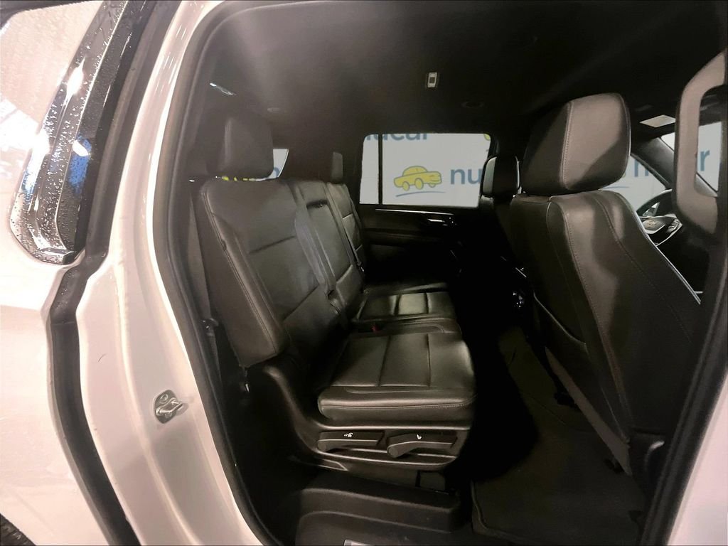 Used 2025 White Chevrolet LT image 16