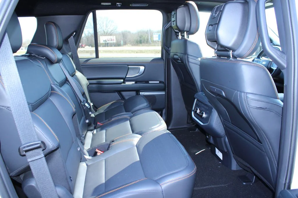 New 2026 Oxford White Ford Tremor® image 21