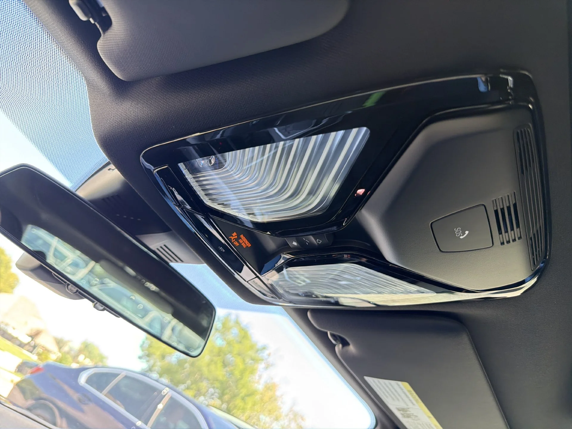 New 2027 Black Sapphire Metallic BMW Base image 32
