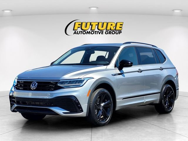 Used 2023 Silver Volkswagen 2.0T SE R-Line Black image 8