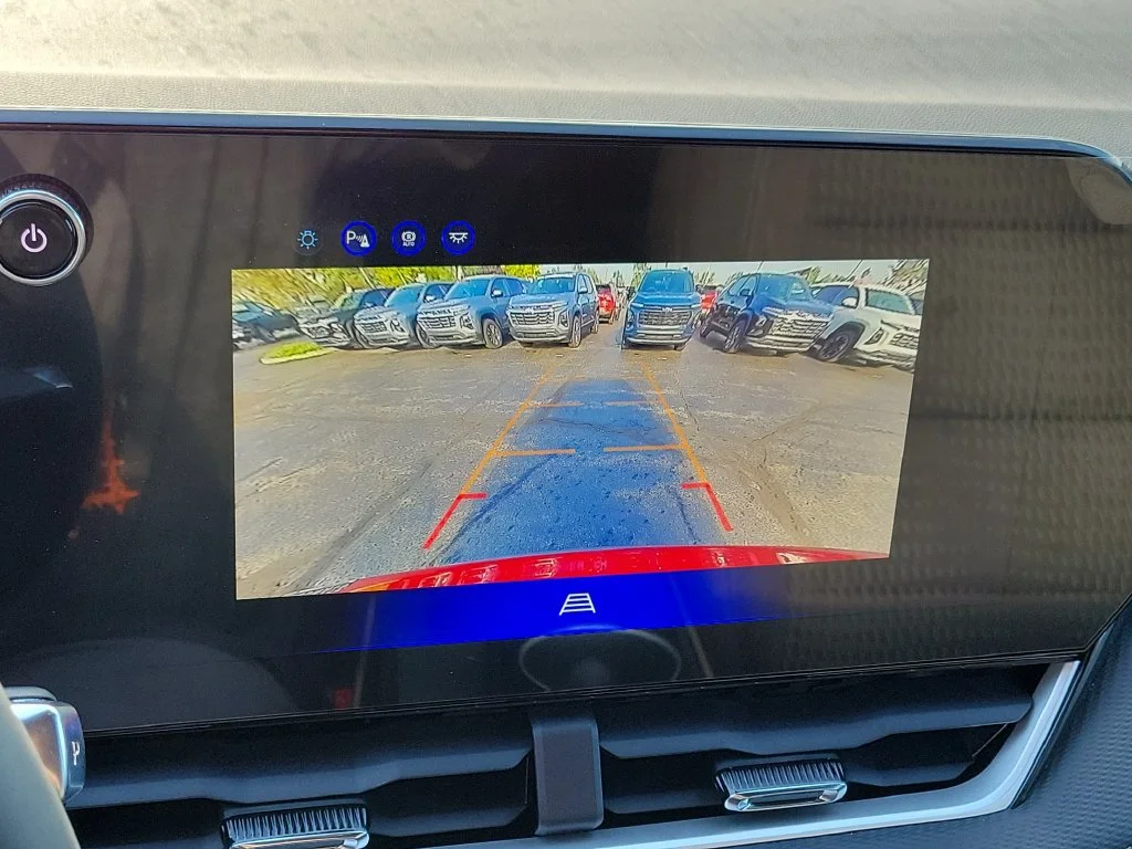 2027 Chevrolet Equinox LT - Photo 14