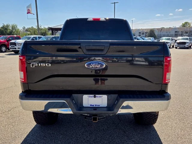 Used 2016 Black Ford XLT image 11