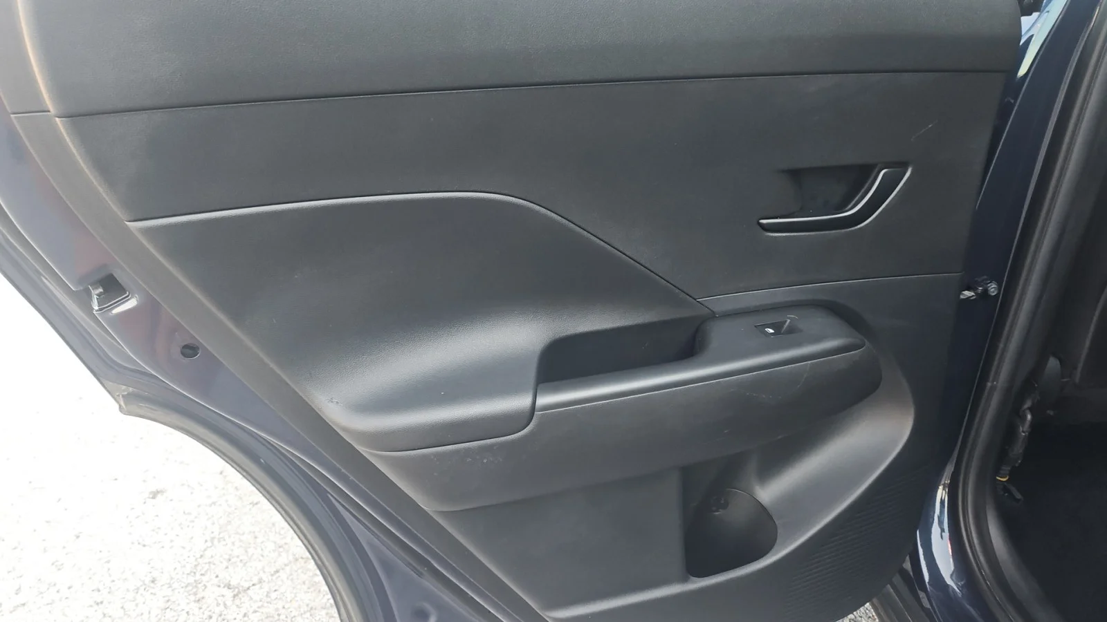 Used 2025 Blue Hyundai SEL AWD image 14