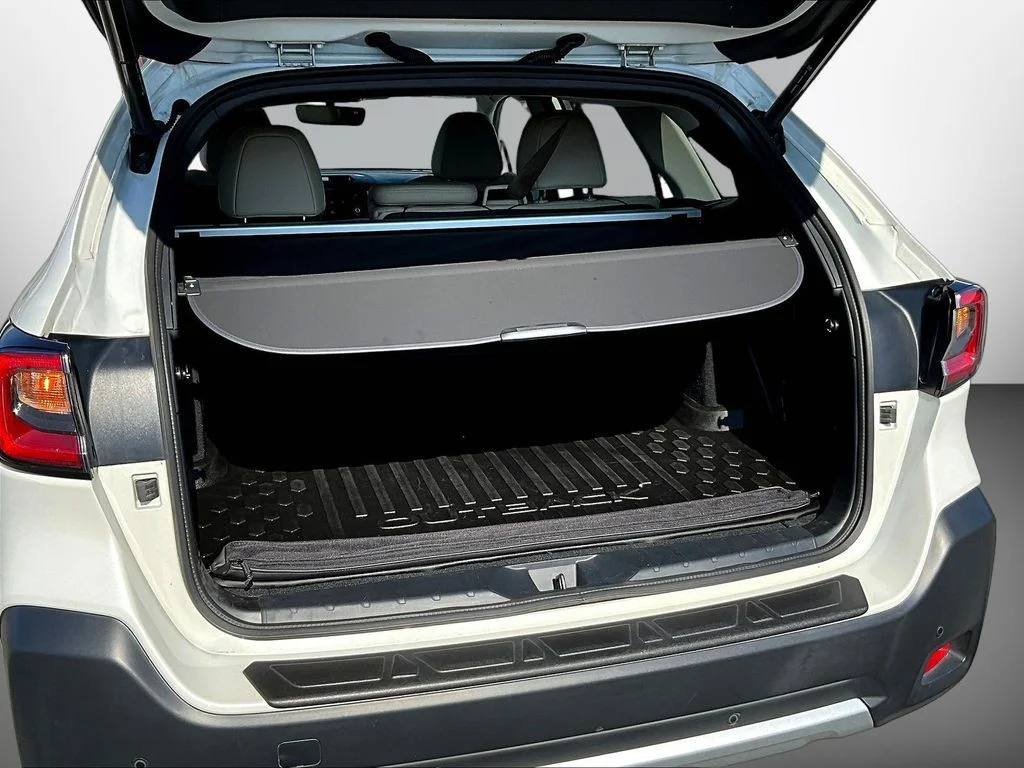 Used 2025 White Subaru Limited image 7