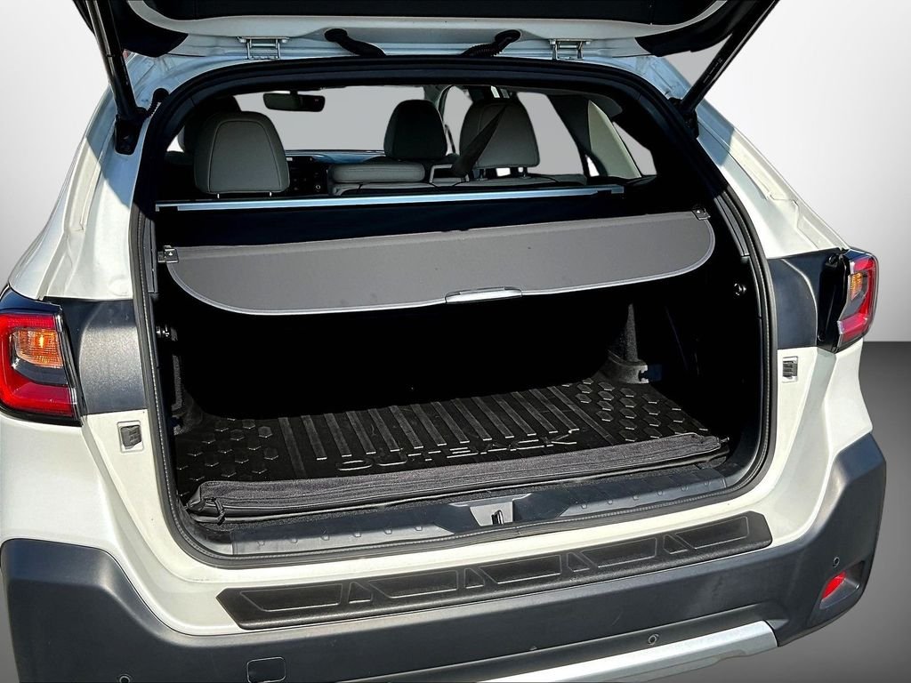 Used 2025 White Subaru Limited image 7