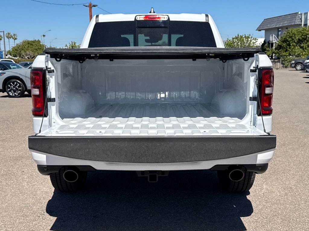 New 2026 Bright White Clear-Coat Exterior Paint RAM Big Horn/Lone Star image 6