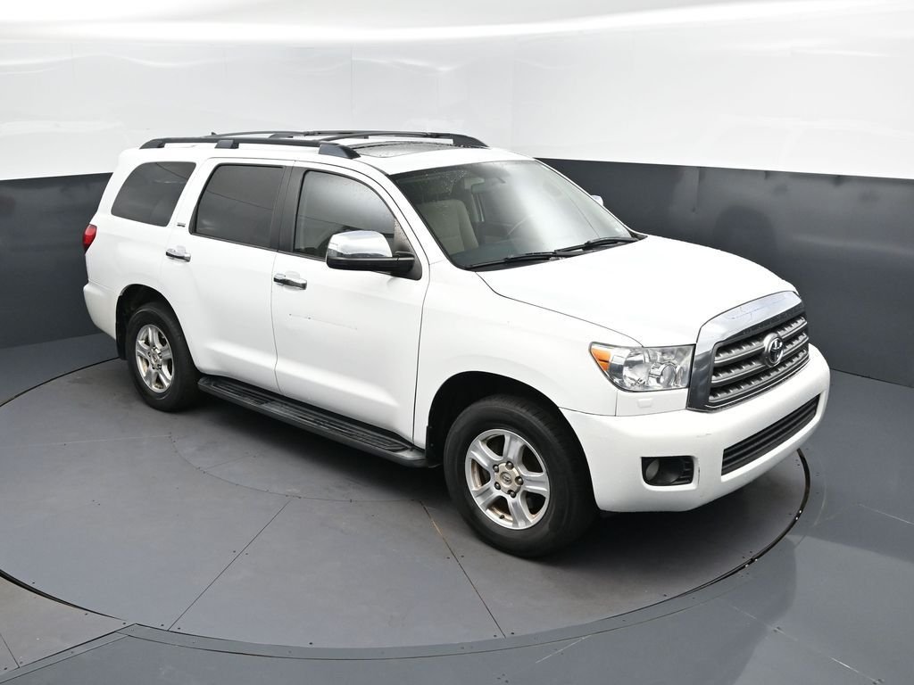 2013 Toyota Sequoia 5.7 Auto SR5's photo