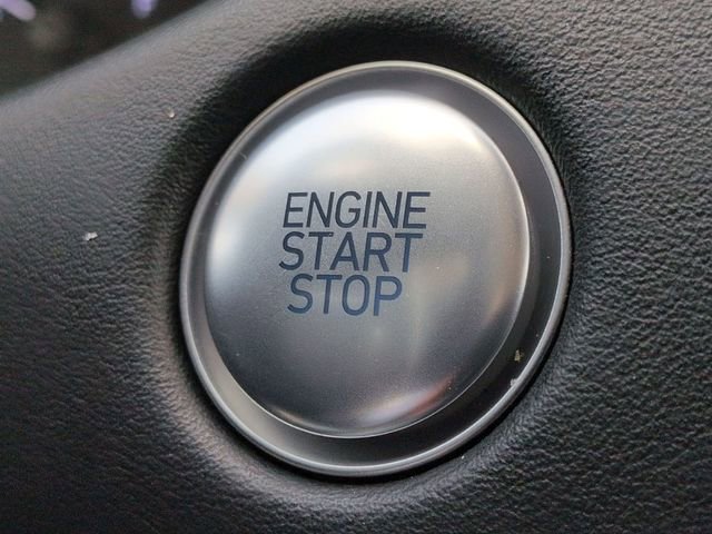 Used 2022 Gray Hyundai SEL image 31