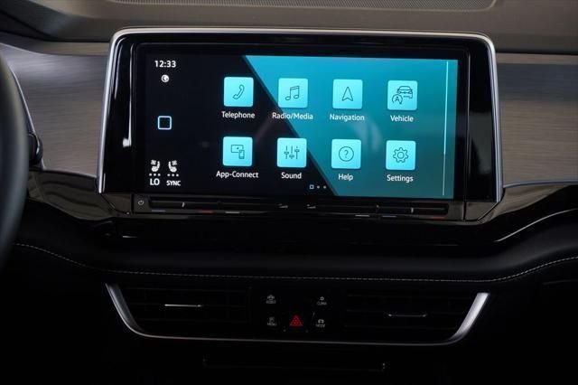 2025 Volkswagen Atlas Cross Sport SE w/Tech - Photo 10