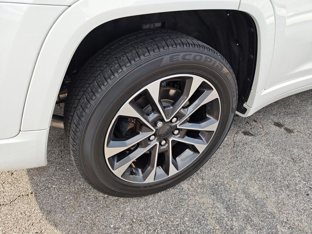 Used 2023 White Jeep Overland image 8