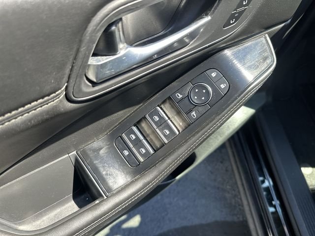 Used 2023 Black Nissan SL image 17
