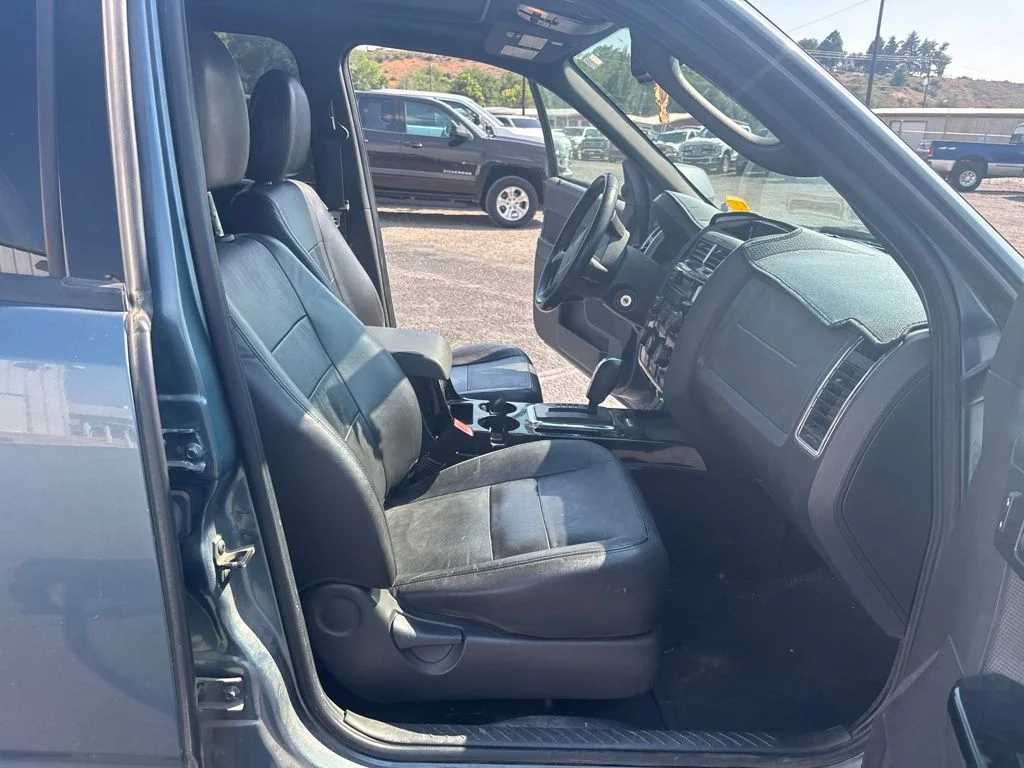 Used 2011 Blue Ford Limited image 10
