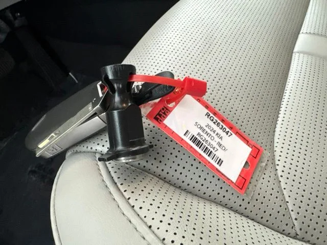Used 2024 Red Kia S image 31