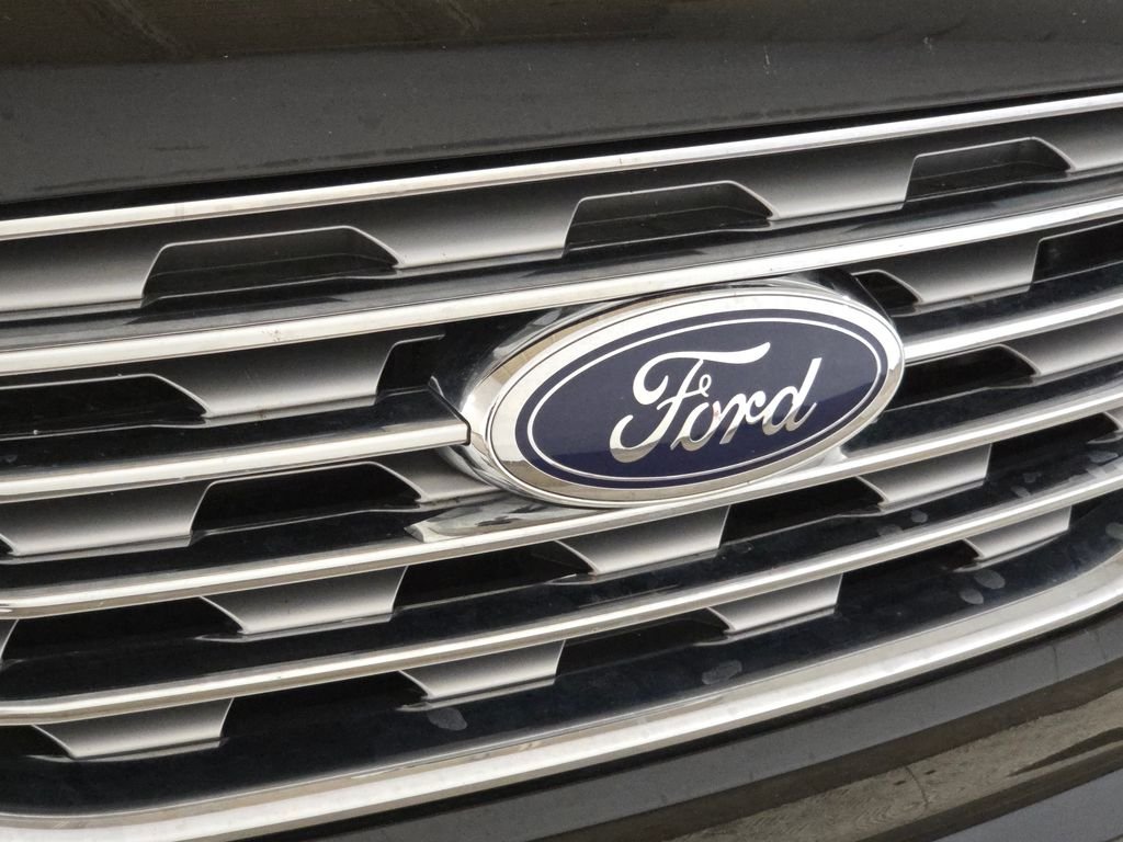 2024 Ford Edge Titanium - Photo 13