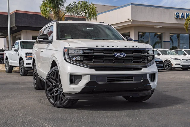 2027 Ford Expedition Platinum