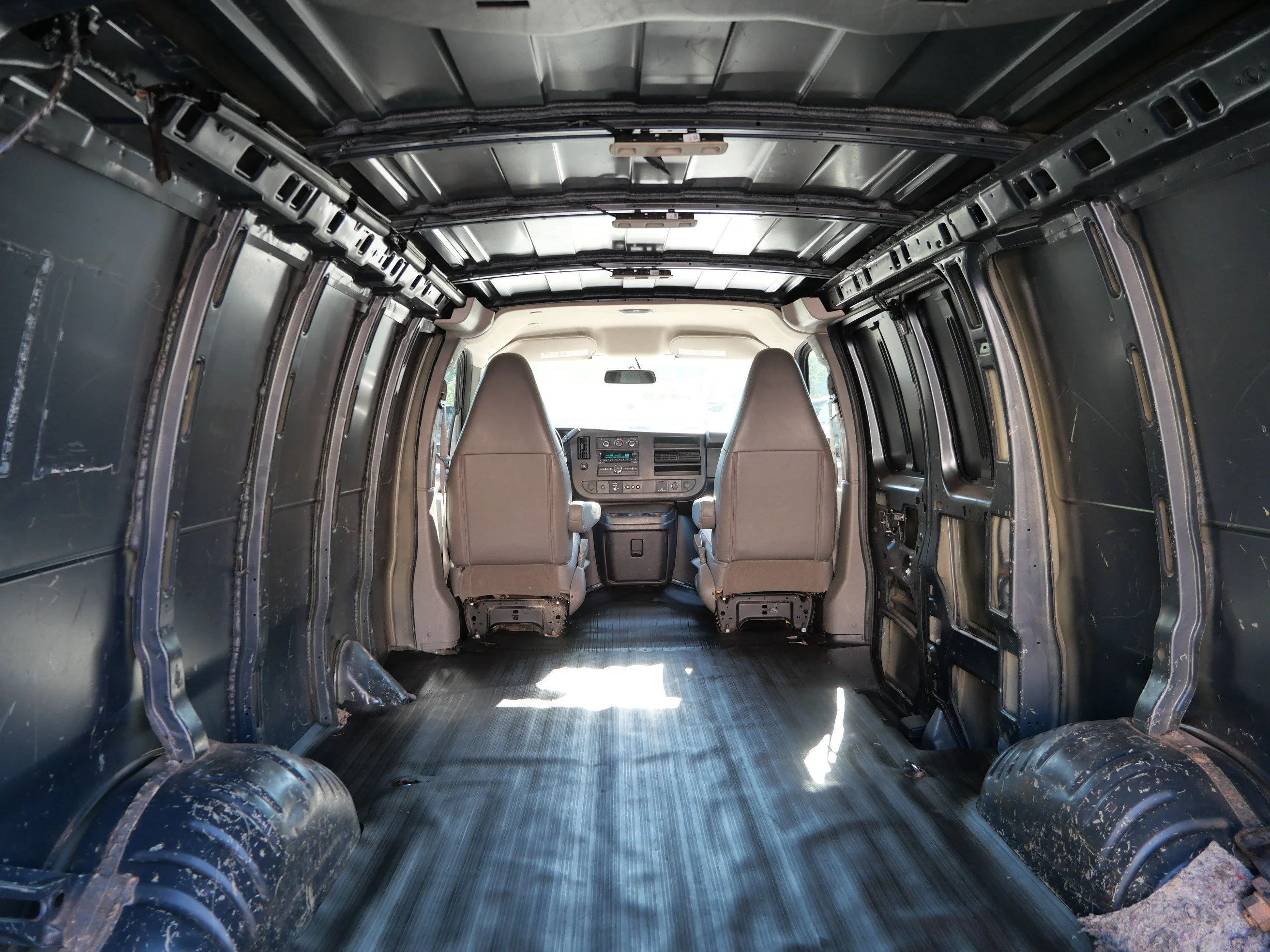 2017 Chevrolet Express Cargo Work Van - Photo 18
