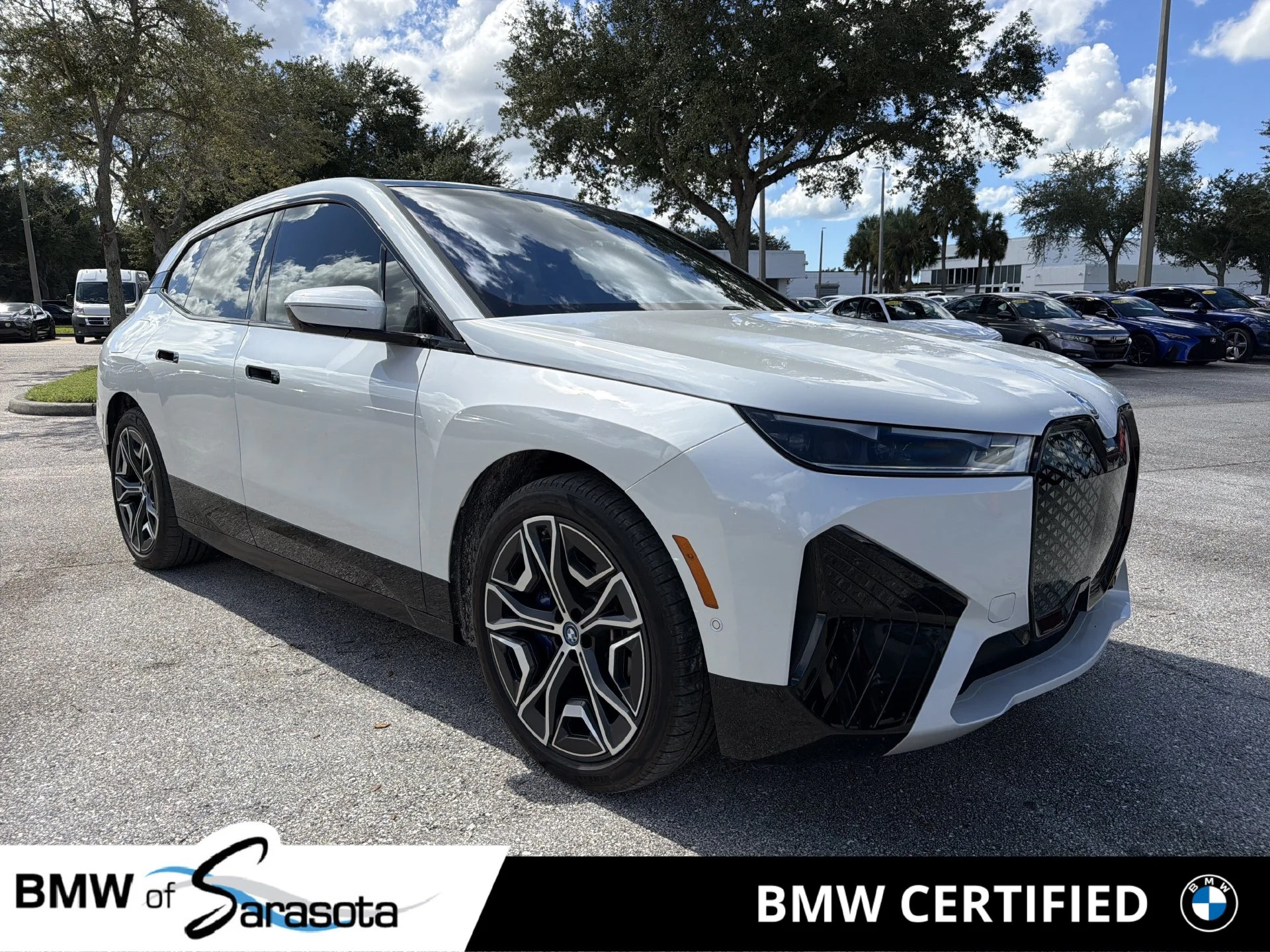 Certified Used 2025 White BMW M60 image 1