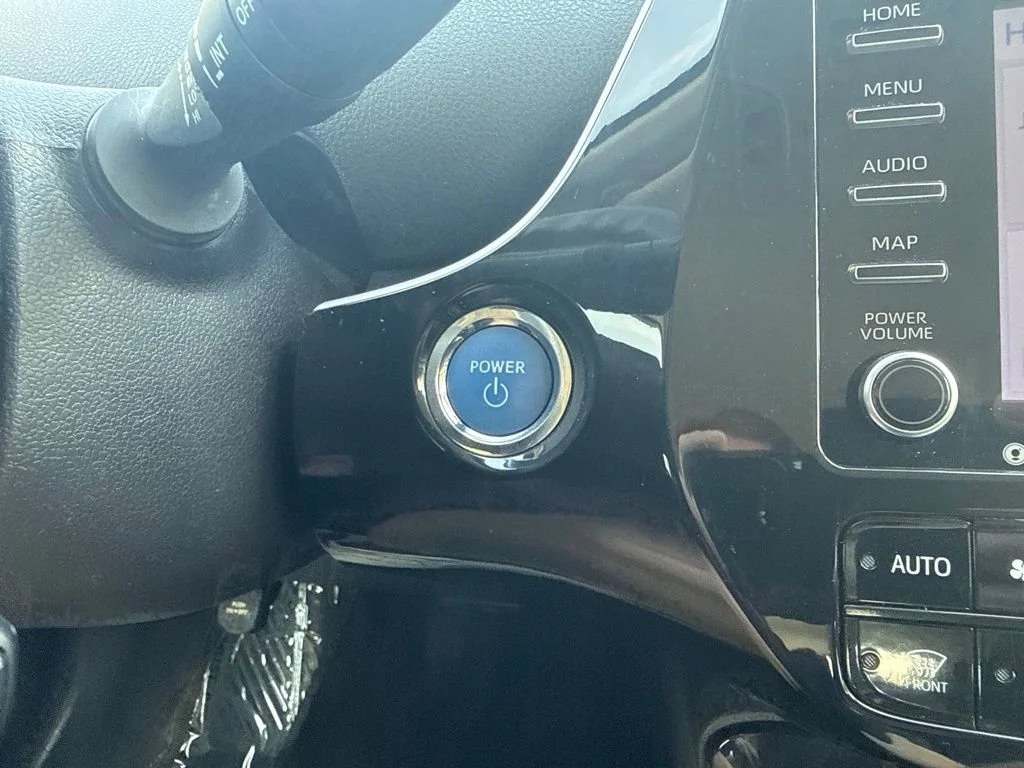 Used 2022 Silver Toyota L Eco image 19