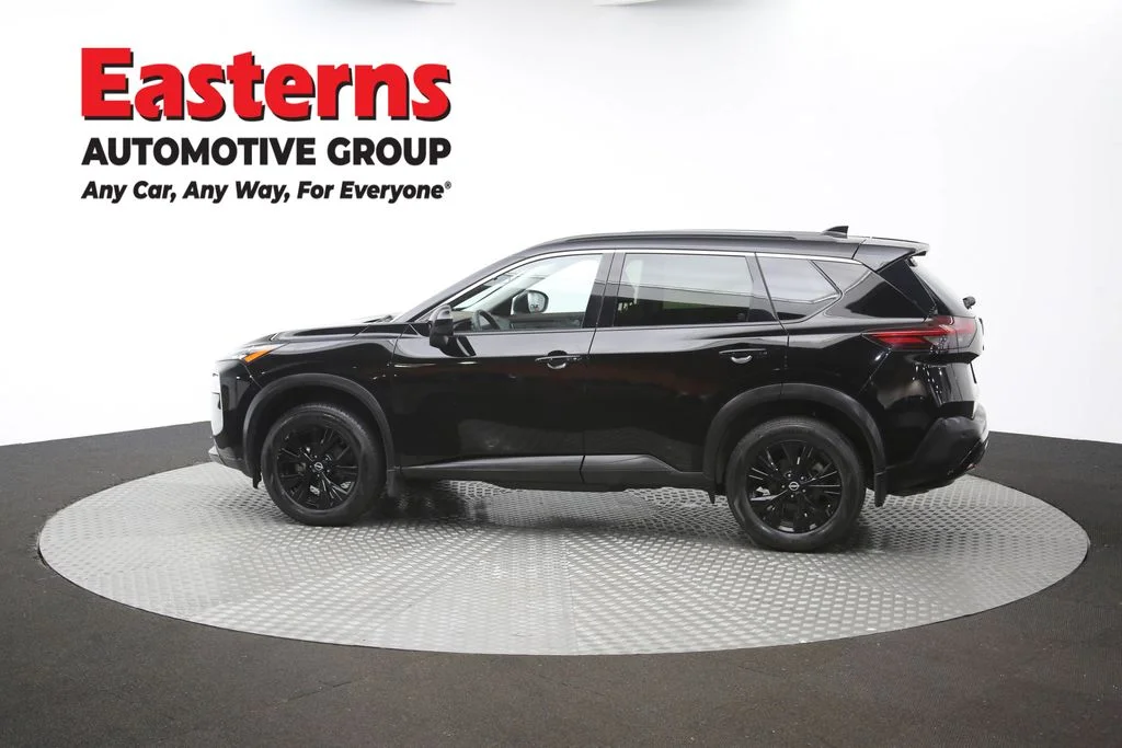 Used 2023 Black Nissan SV image 63
