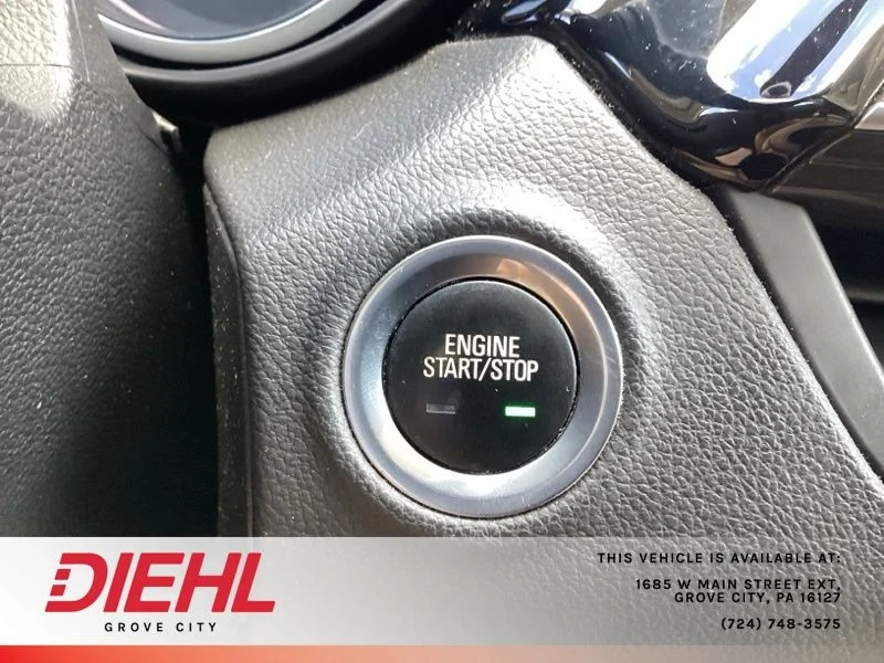 Used 2019 Silver Buick Preferred image 33