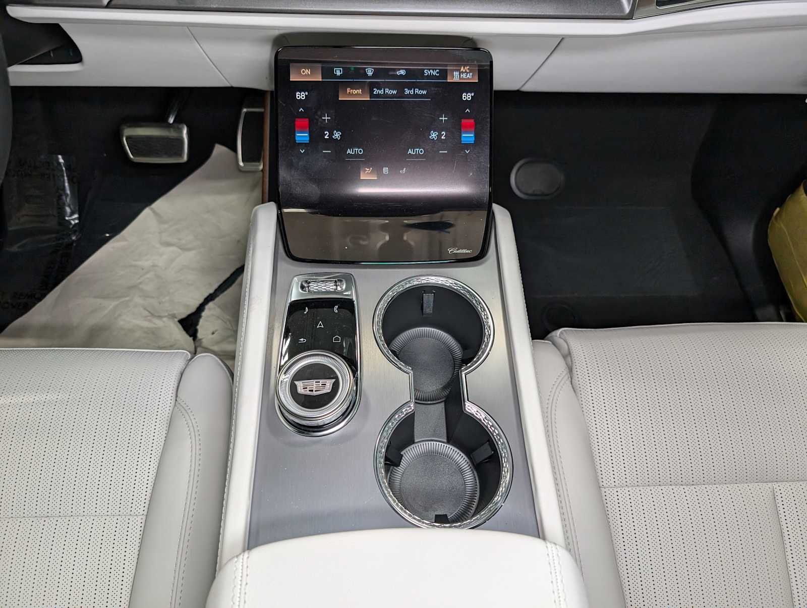 2026 Cadillac VISTIQ Sport - Photo 14