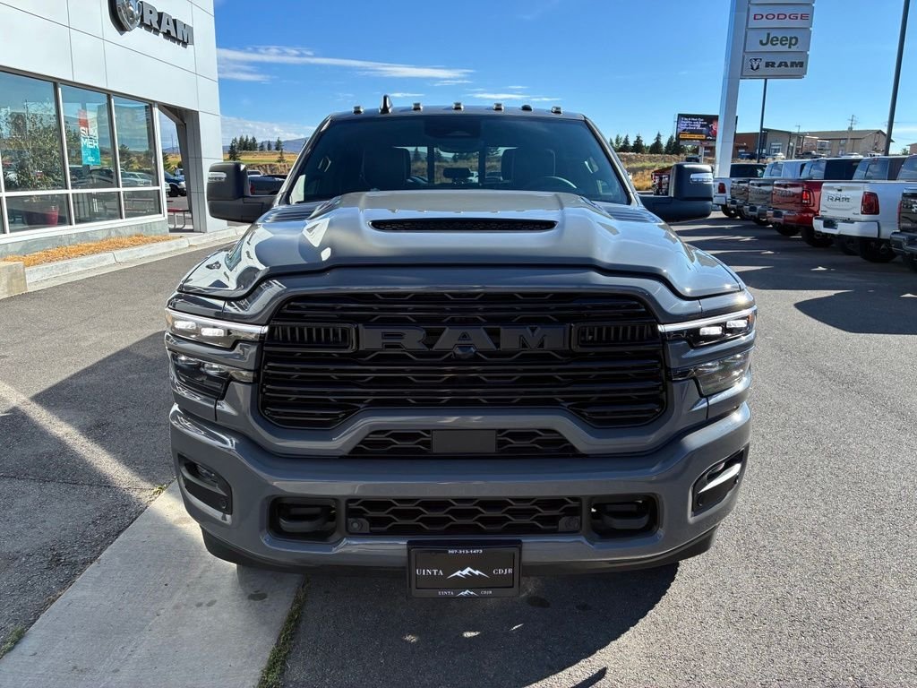 New 2026 Ceramic Gray Clear-Coat Exterior Paint RAM Laramie image 10