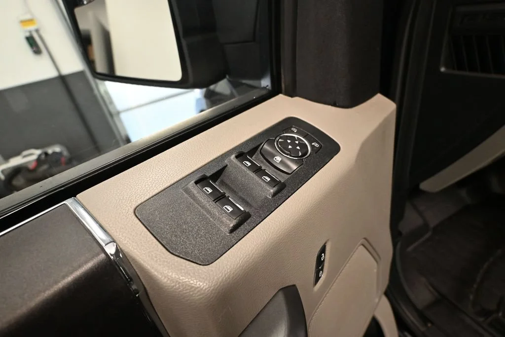Used 2018 Black Ford XLT image 14