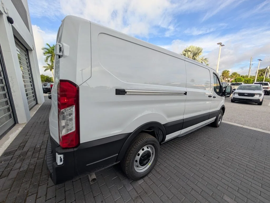New 2026 Oxford White Ford Cargo Van image 8