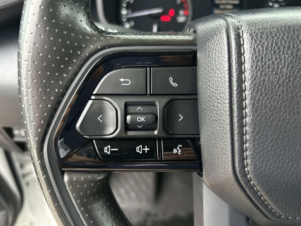 Certified Used 2023 Ice Toyota SR image 28