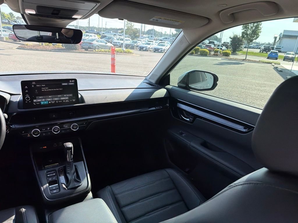 Used 2025 Silver Honda EX-L image 28