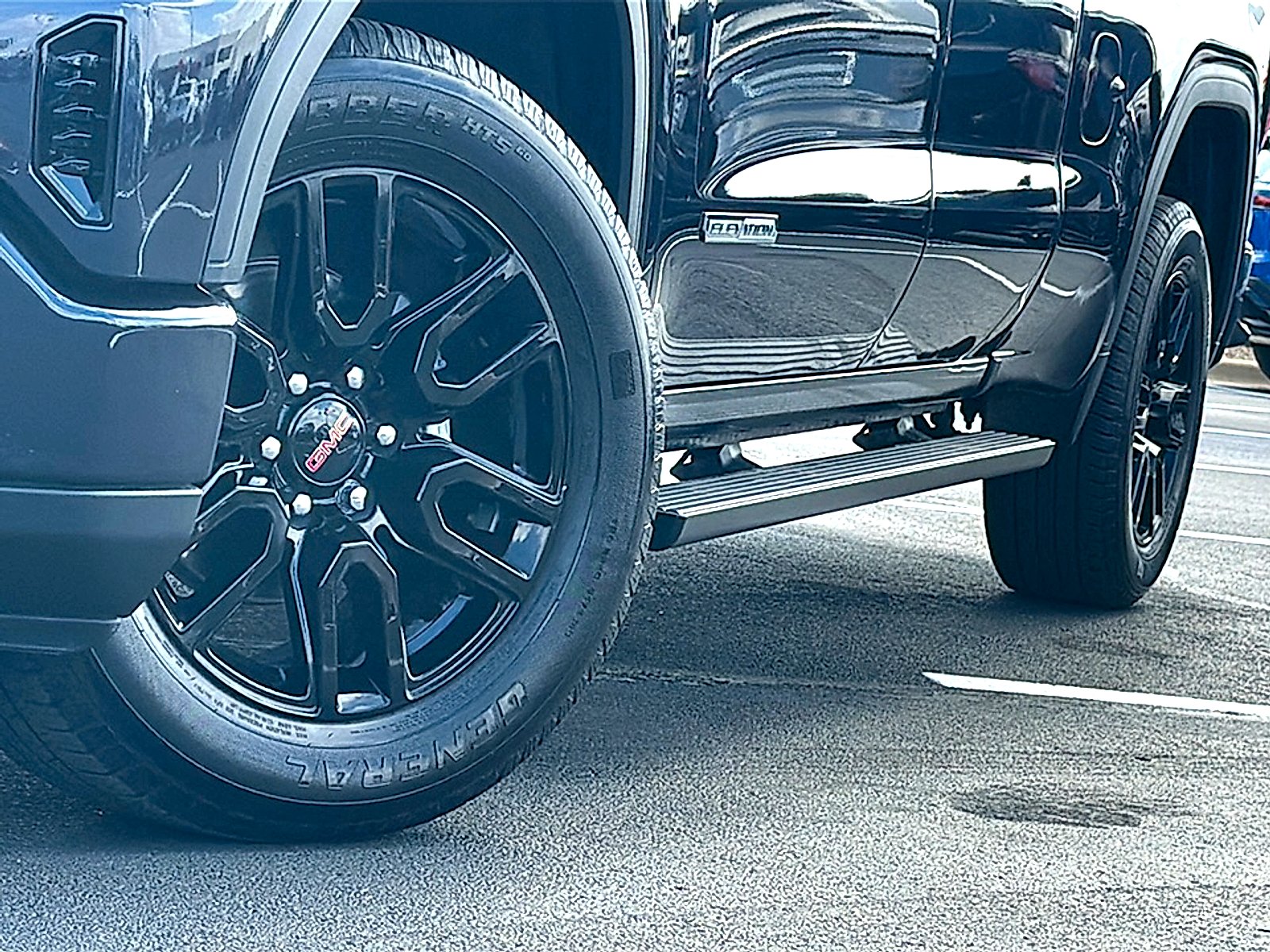 Used 2025 Titanium Rush Metallic GMC Elevation image 3