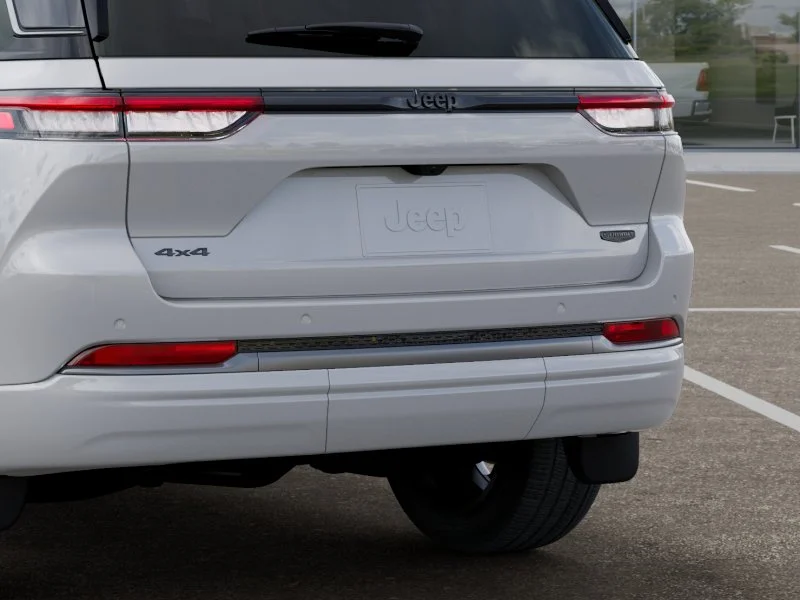 New 2026 Bright White Clear-Coat Exterior Paint Jeep Summit image 41
