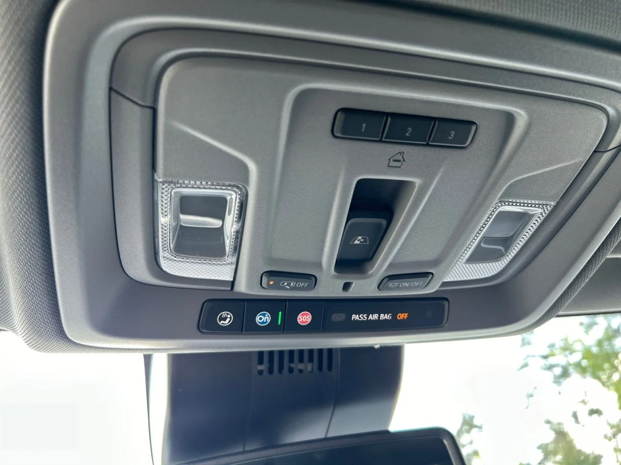 New 2026 Glacier White Tricoat GMC SLT image 15