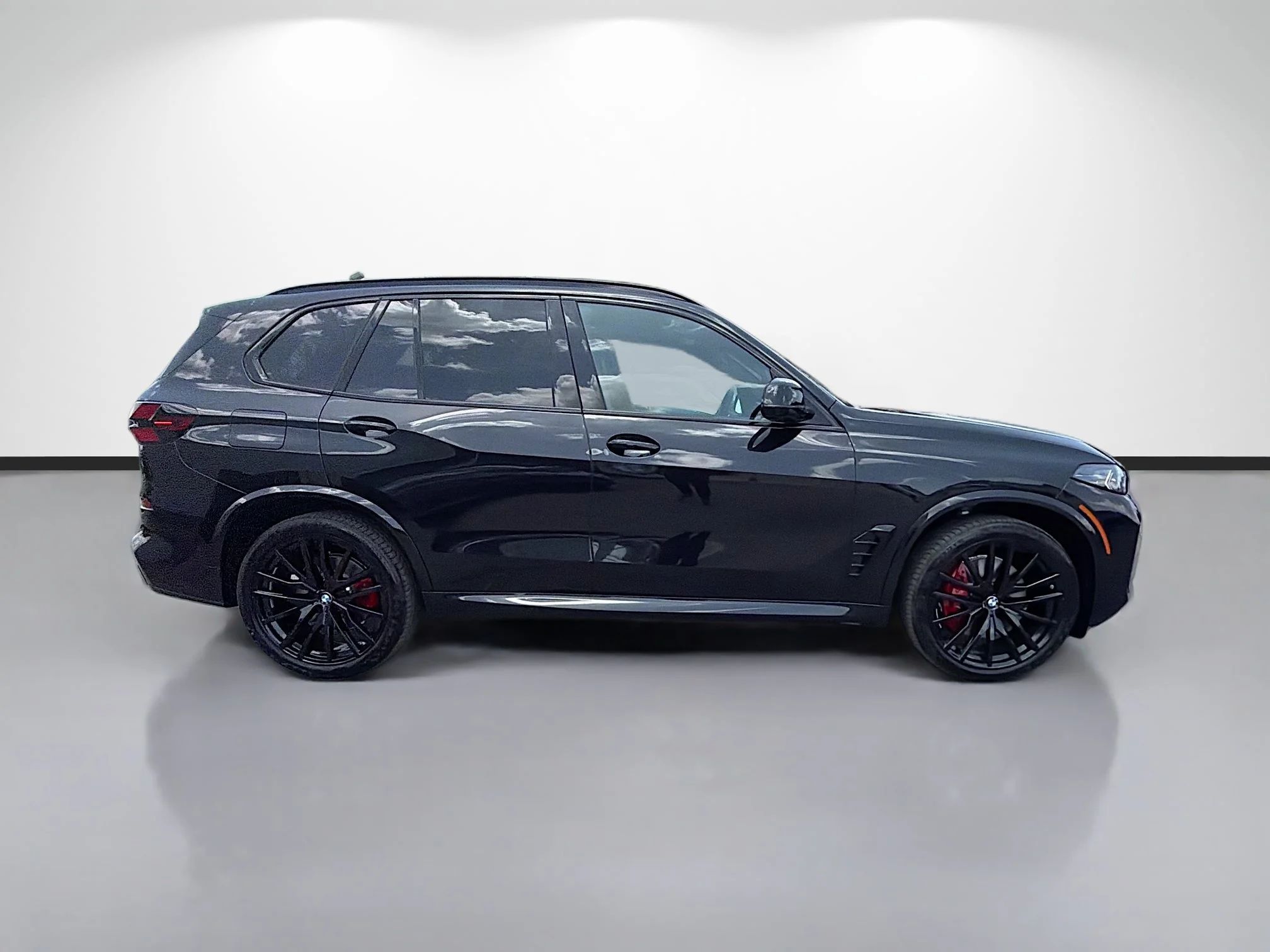 New 2026 Black Sapphire Metallic BMW xDrive40i image 2