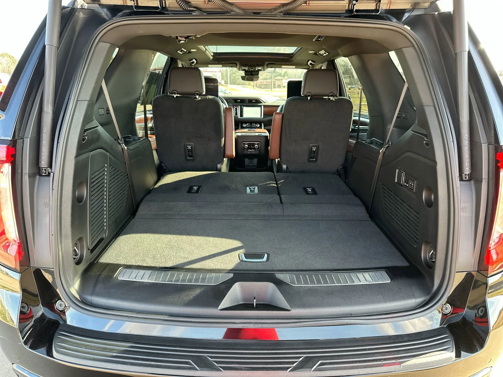 Used 2023 Onyx Black GMC Denali Ultimate image 26