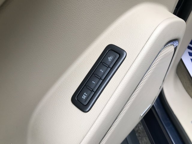 Used 2018 Dark Sapphire Blue Metallic GMC Denali image 14