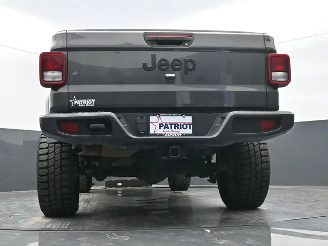 Used 2022 Gray Jeep Sport image 41