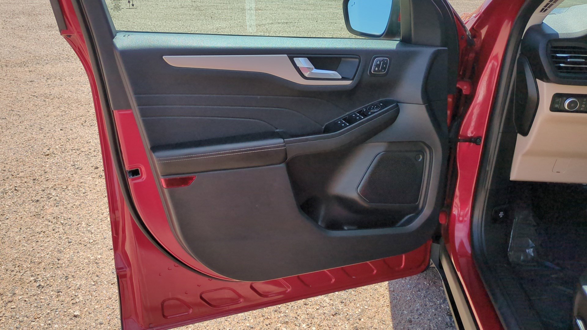 Used 2022 Red Metallic Ford SEL Plug-In Hybrid image 11