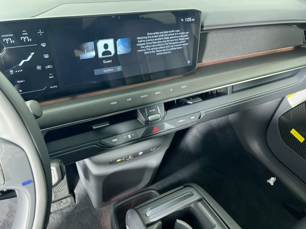 New 2026 Wolf Gray Kia Land AWD image 26
