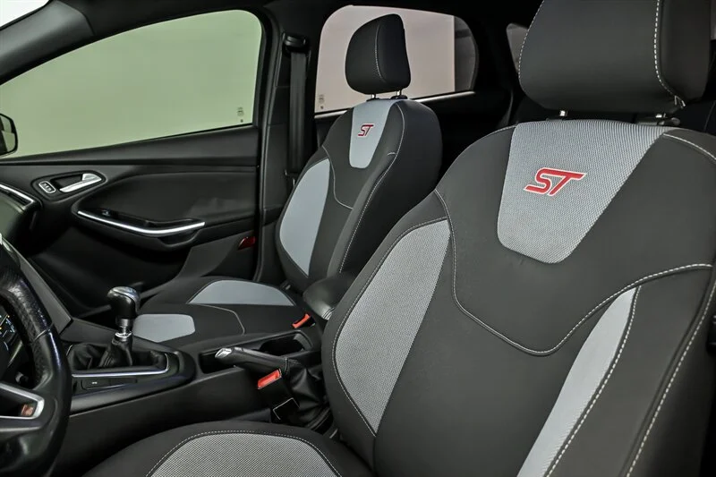 Used 2018 Shadow Black Ford ST image 15