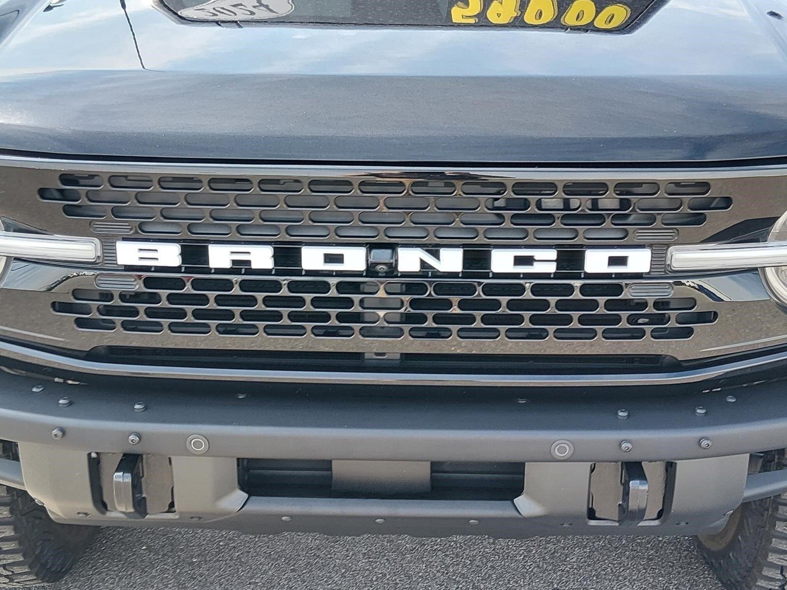 Used 2024 Shadow Black Ford Wildtrak image 9