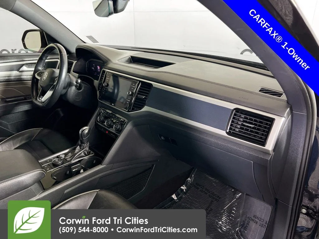 Used 2021 Deep Black Pearl Effect Volkswagen 3.6L V6 SEL Premium R-Line image 32