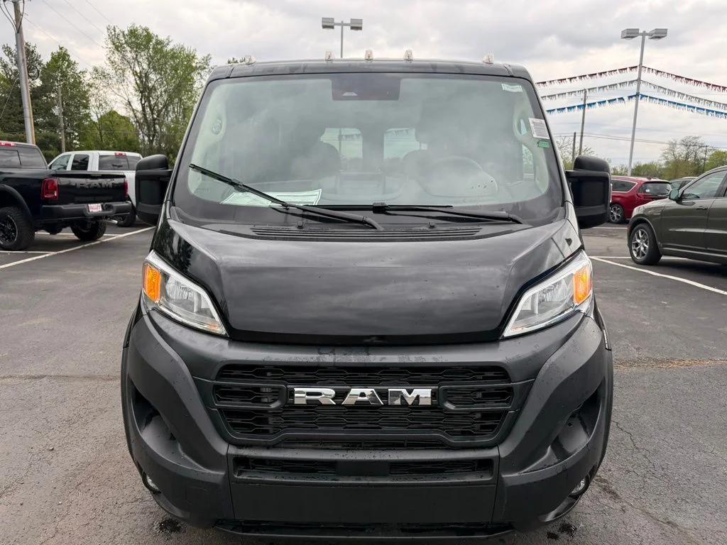 New 2026 Black Clear-Coat Exterior Paint RAM Low Roof image 8