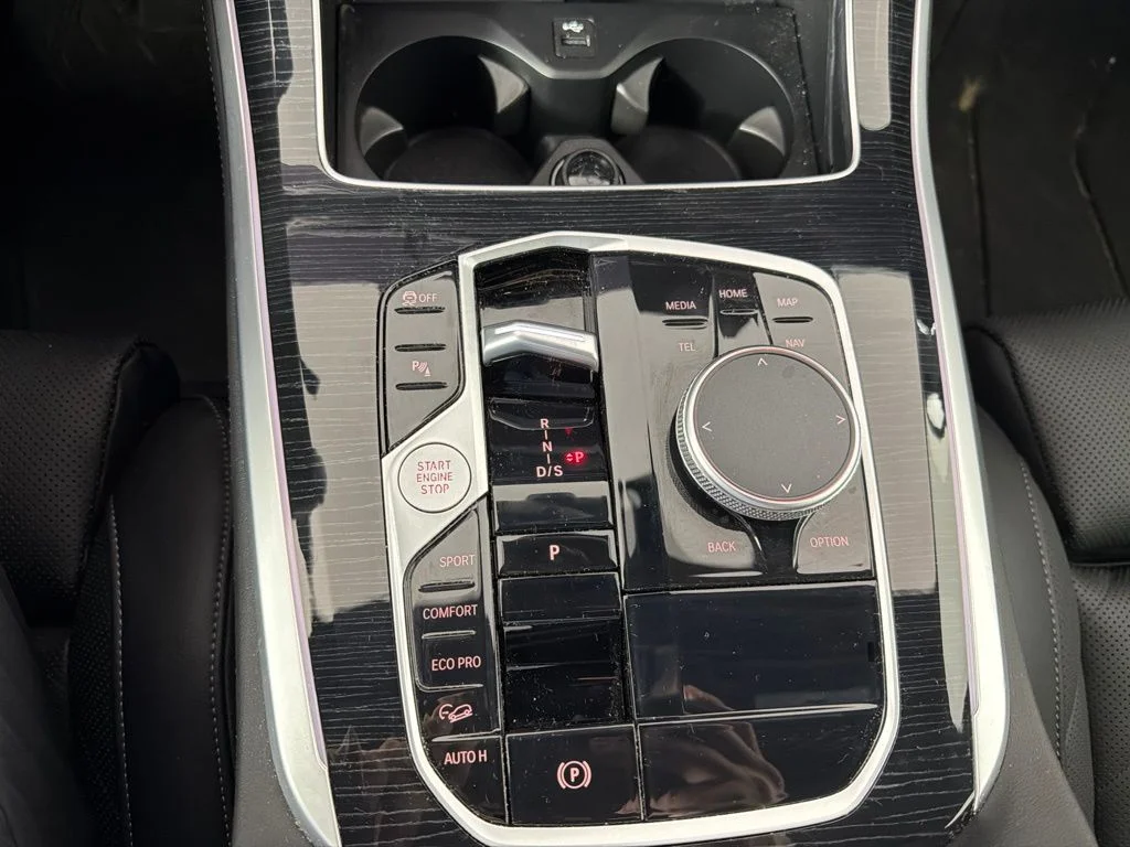 Certified Used 2025 Gray BMW xDrive40i image 26