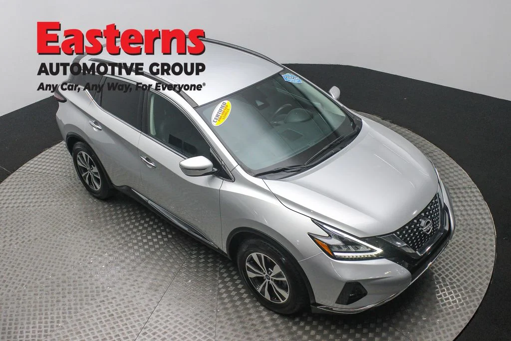 Used 2023 Silver Nissan SV image 3