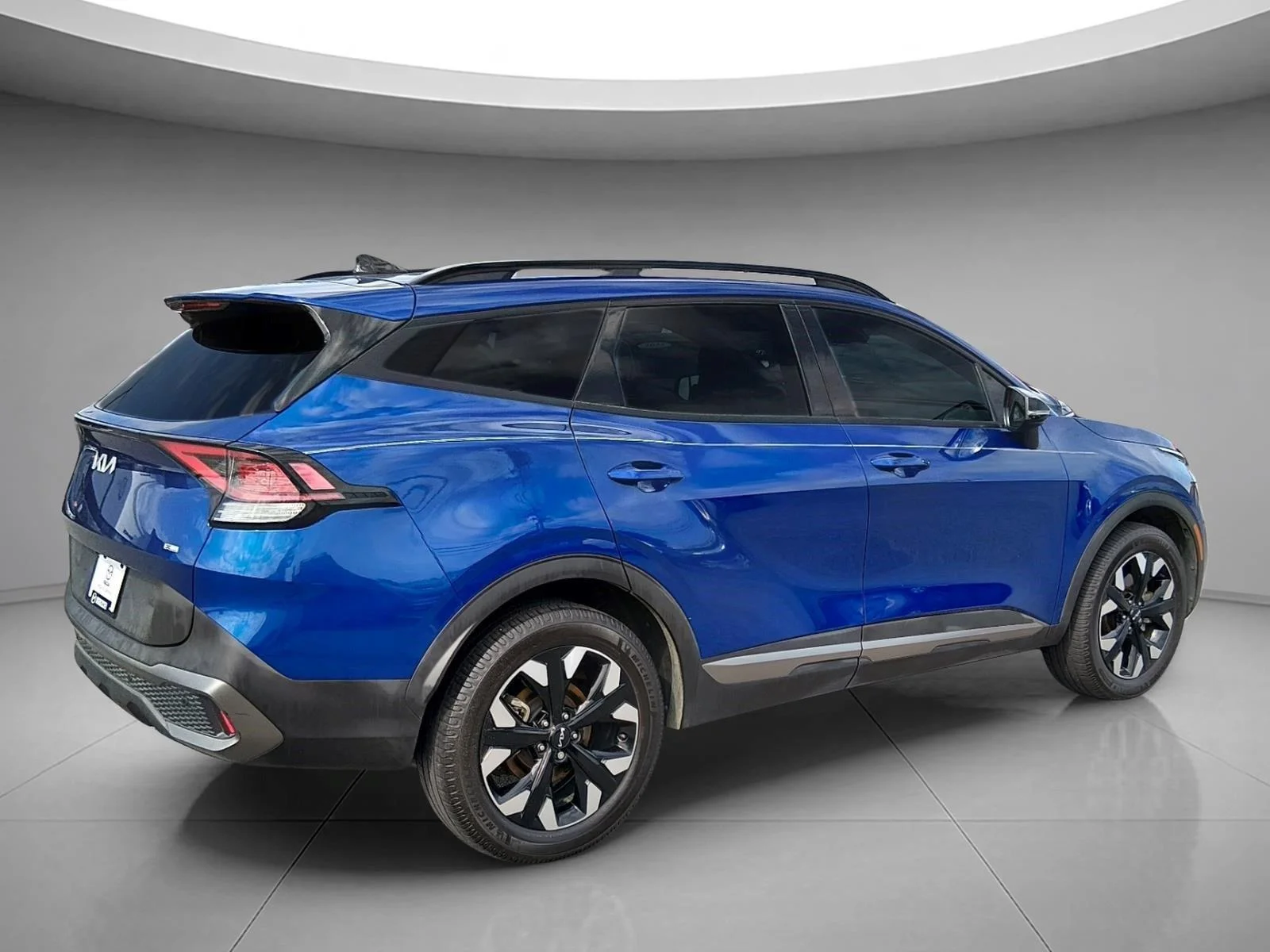 Used 2023 Sapphire Blue Kia X-Line image 5